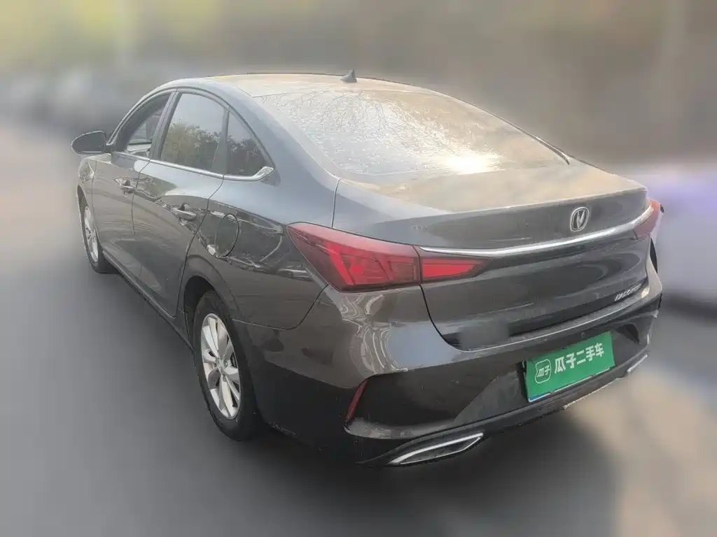 Changan Eado — миниатюра 4