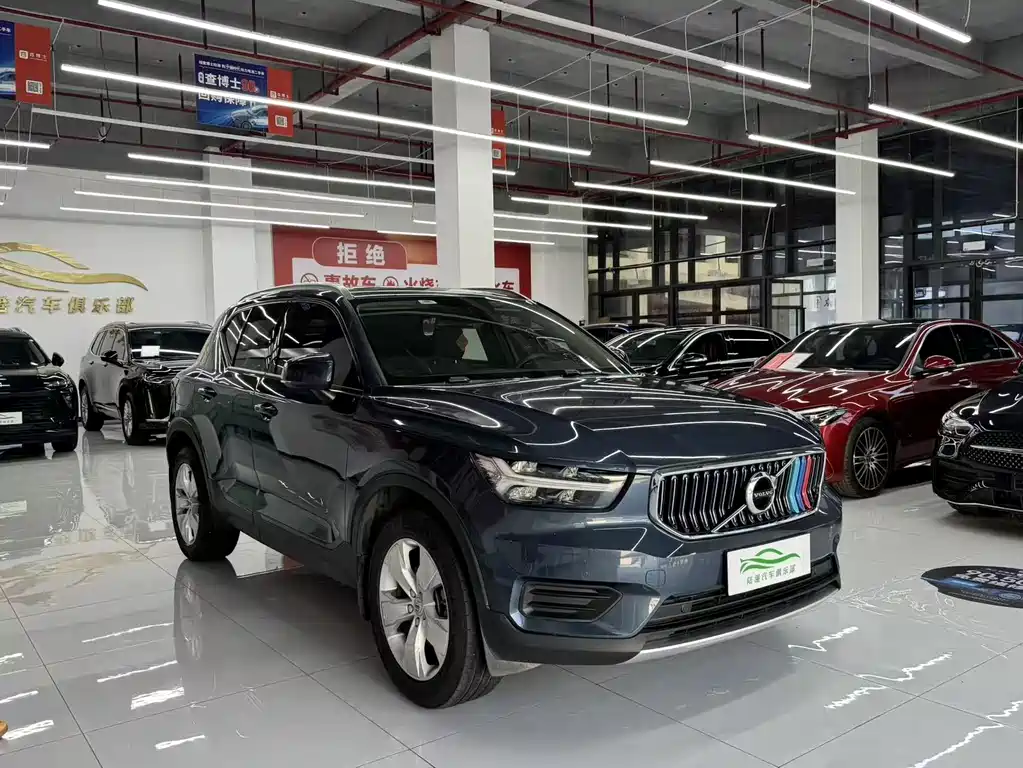 Volvo XC40 2022 T4 Fashion