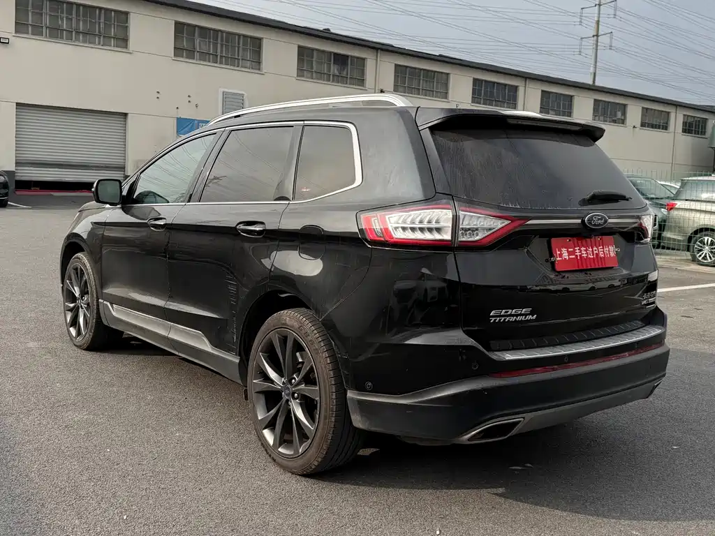 Ford Edge — миниатюра 11