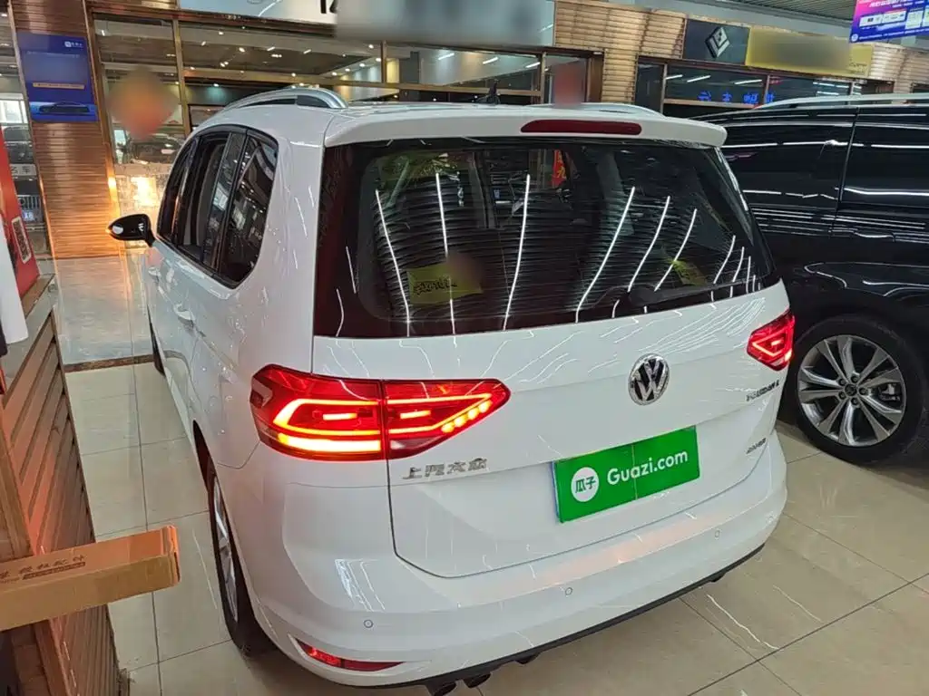 Volkswagen Touran — миниатюра 5