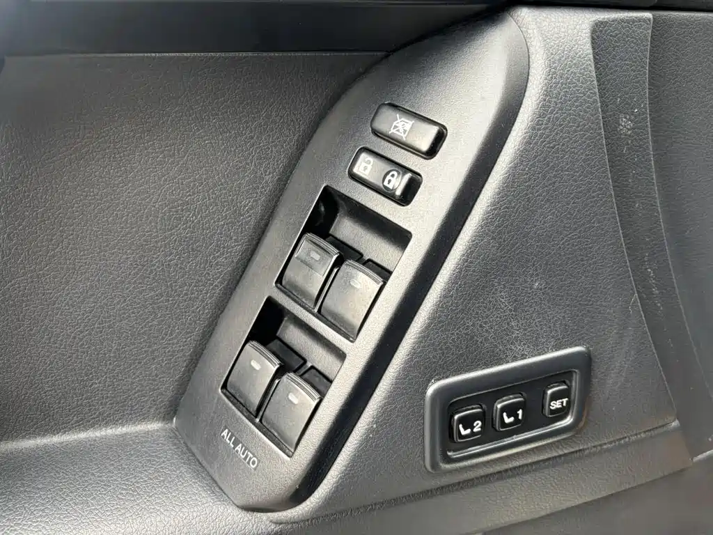 Toyota Prado — миниатюра 18