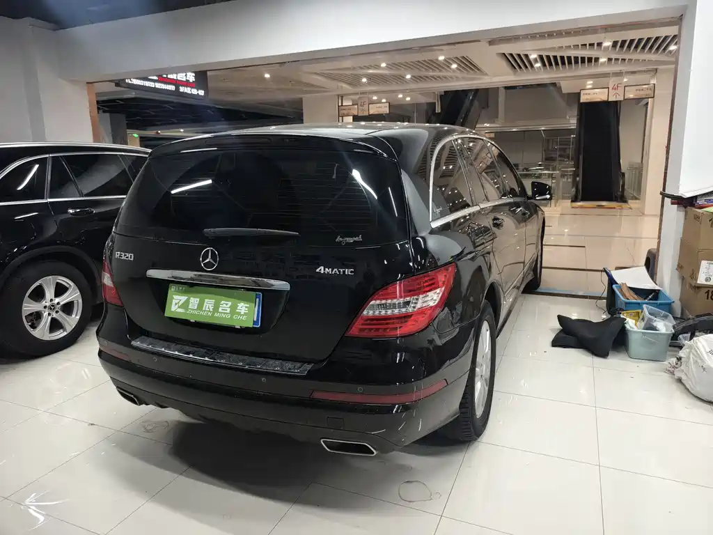 Mercedes-Benz R 2014 R 320 4MATIC