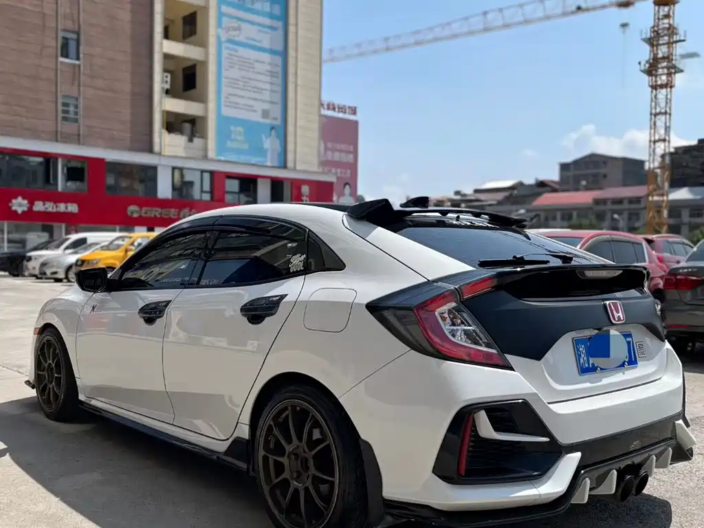 Honda Civic — миниатюра 7