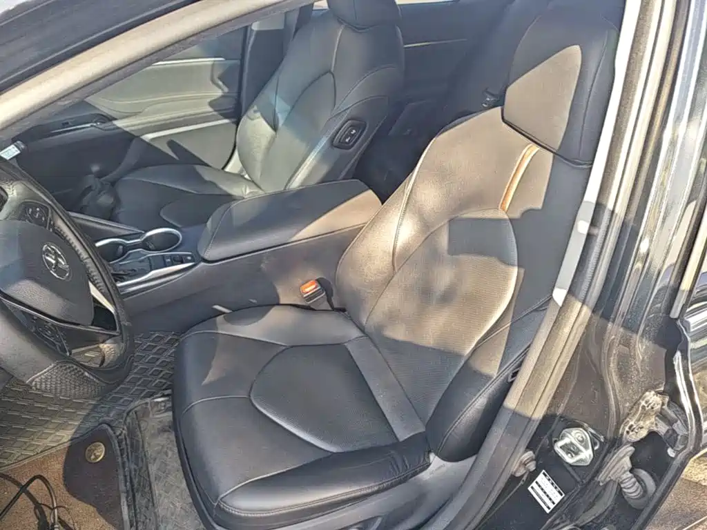 Toyota Camry — миниатюра 15