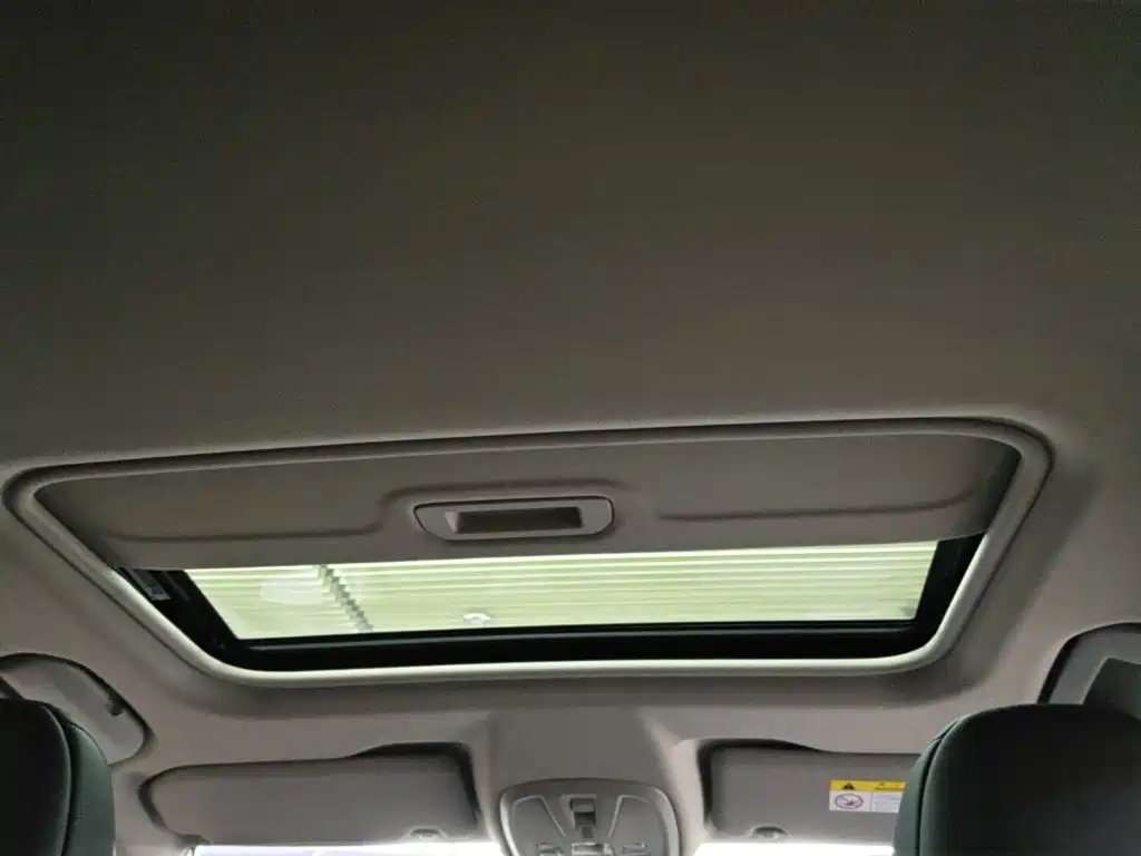 Peugeot 408 — миниатюра 18