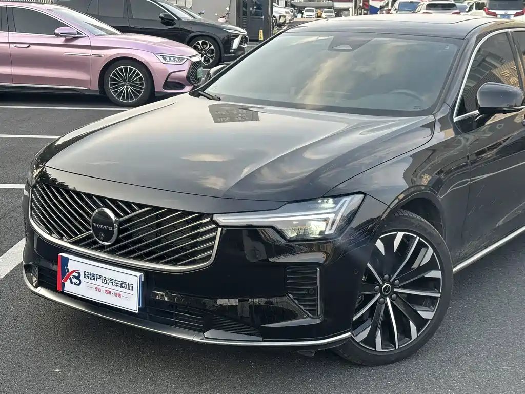 Volvo S90 — миниатюра 8