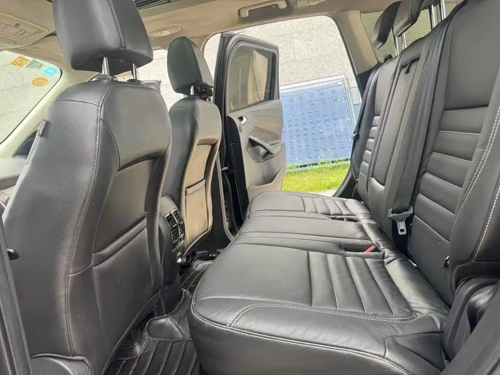 Ford Kuga — миниатюра 16