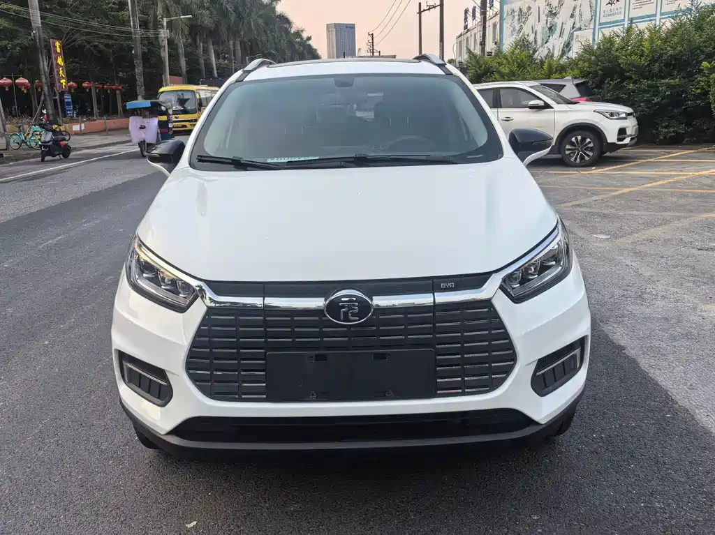 BYD Yuan 2019 EV360 Enjoy