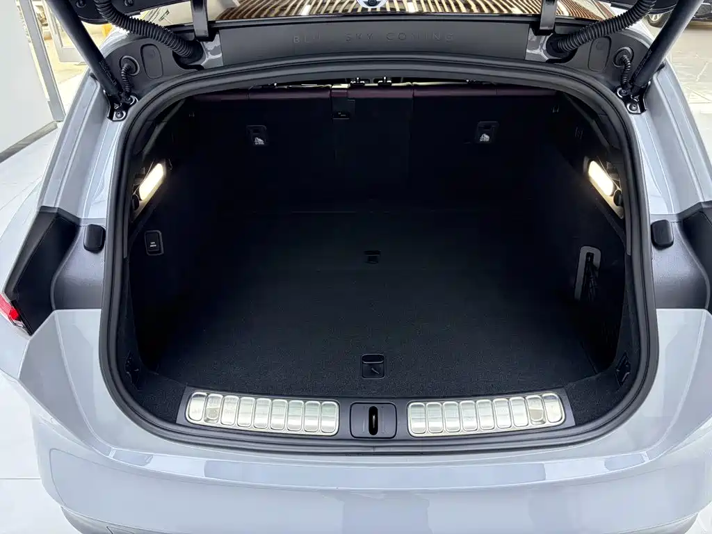 NIO ET5T — миниатюра 14