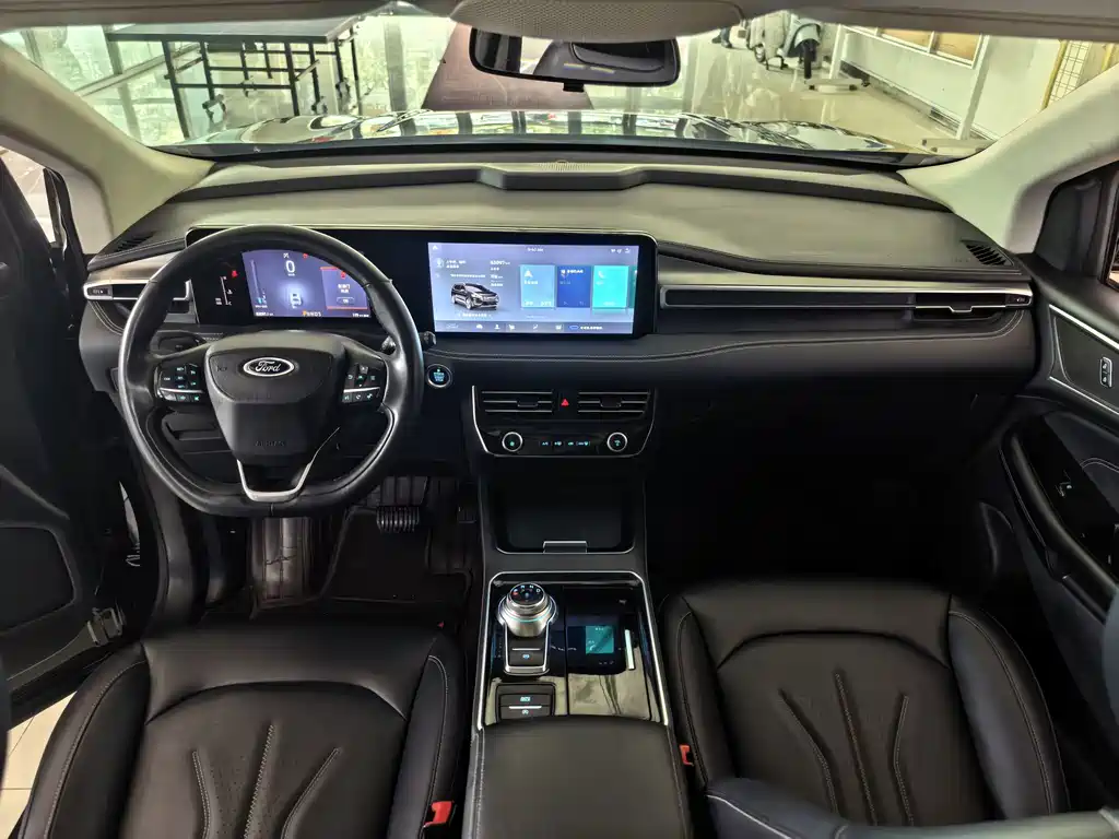 Ford Edge — миниатюра 4