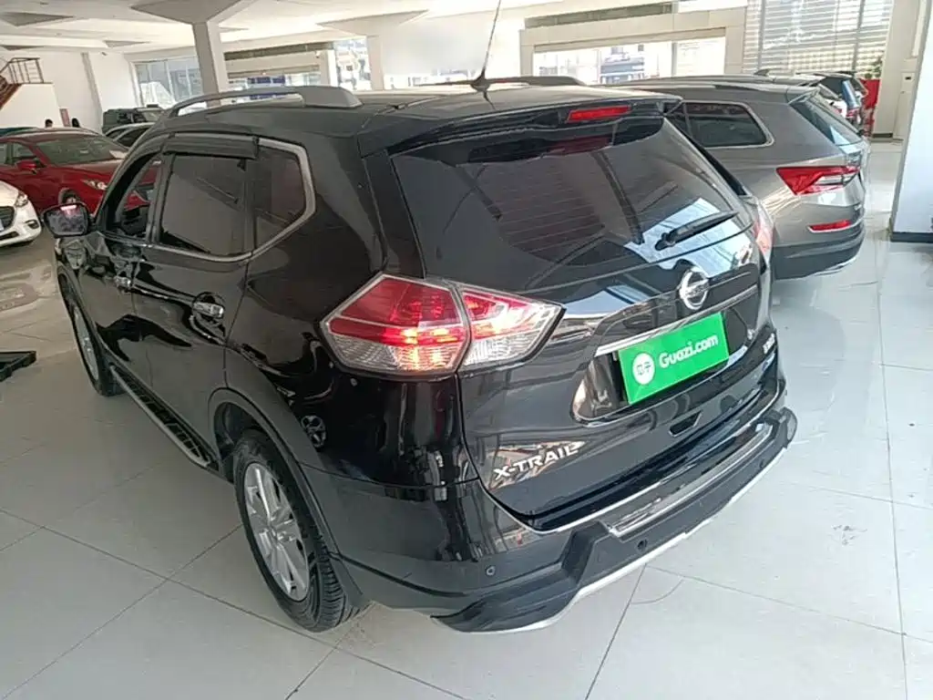Nissan X-Trail — миниатюра 5