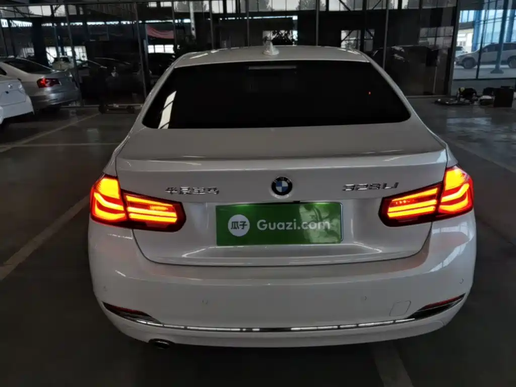 BMW 3 Series — миниатюра 6