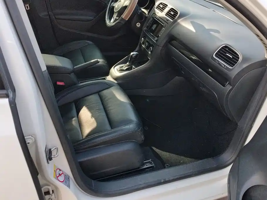 Volkswagen Golf — миниатюра 8