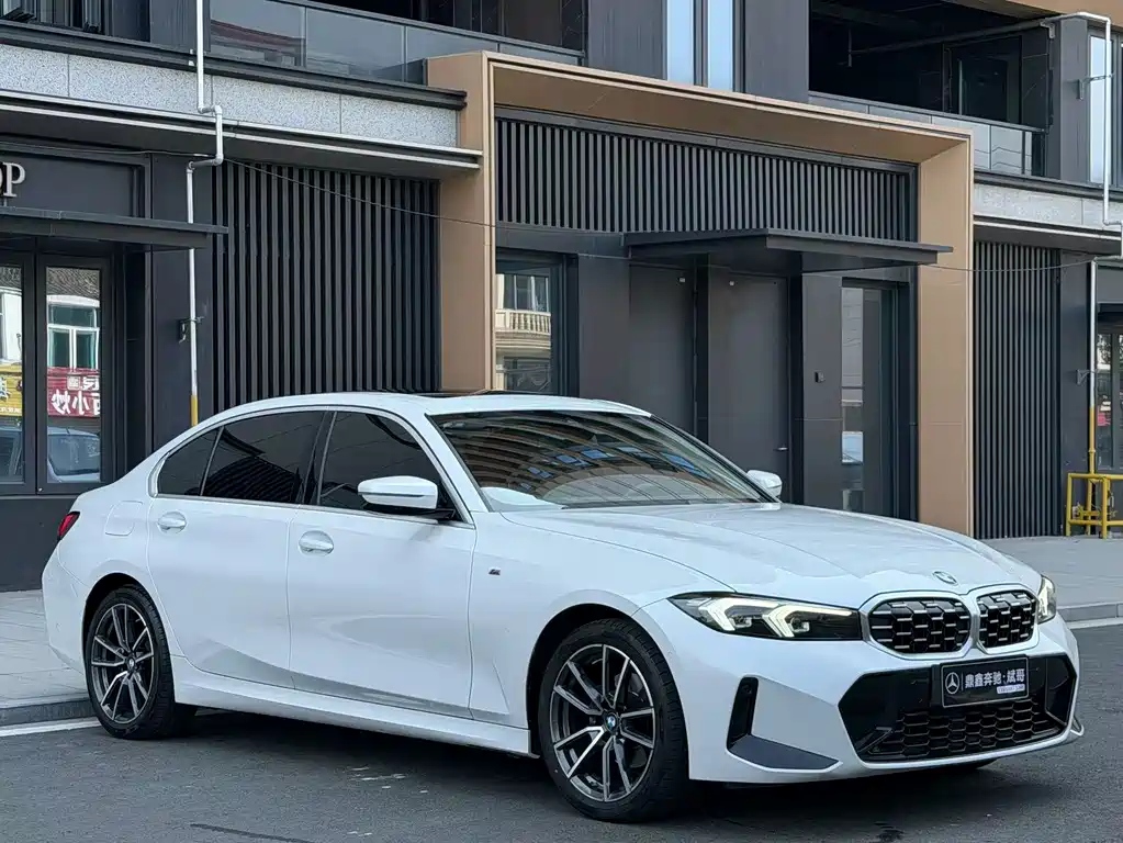 BMW 3 Series — миниатюра 3