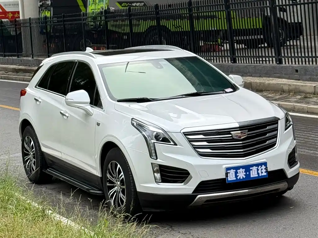 CADILLAC XT5