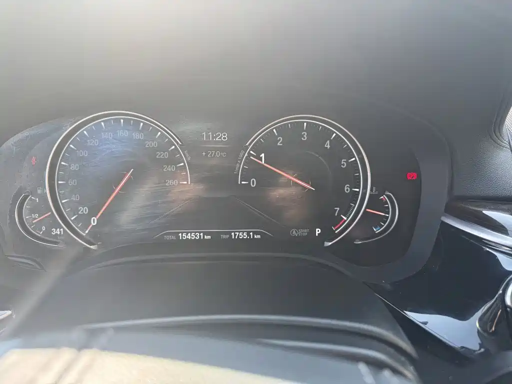 BMW 5 Series — миниатюра 5