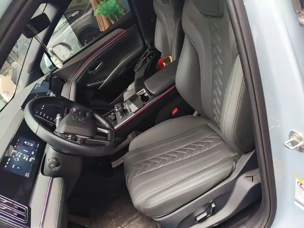 BYD L DM-i — миниатюра 15