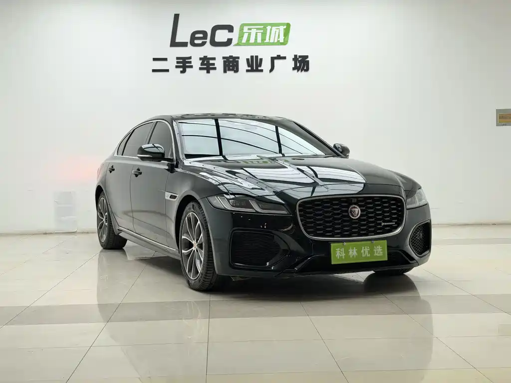 Jaguar XFL — миниатюра 2