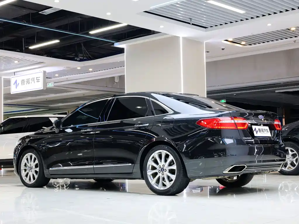 FORD TAURUS