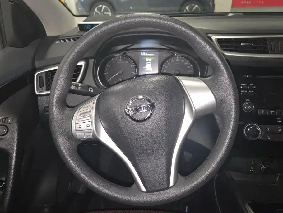 Nissan Qashqai — миниатюра 15