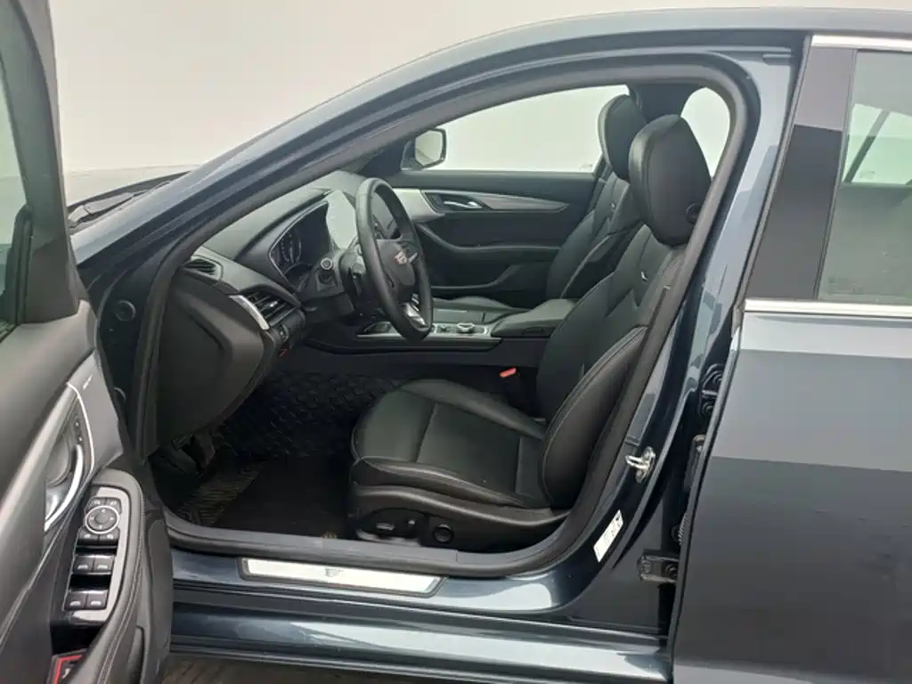 Cadillac CT5 — миниатюра 13