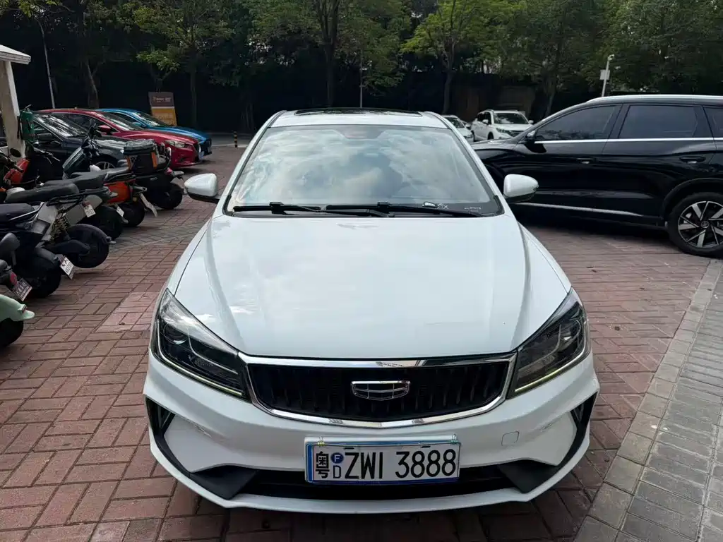 Geely Emgrand — миниатюра 3