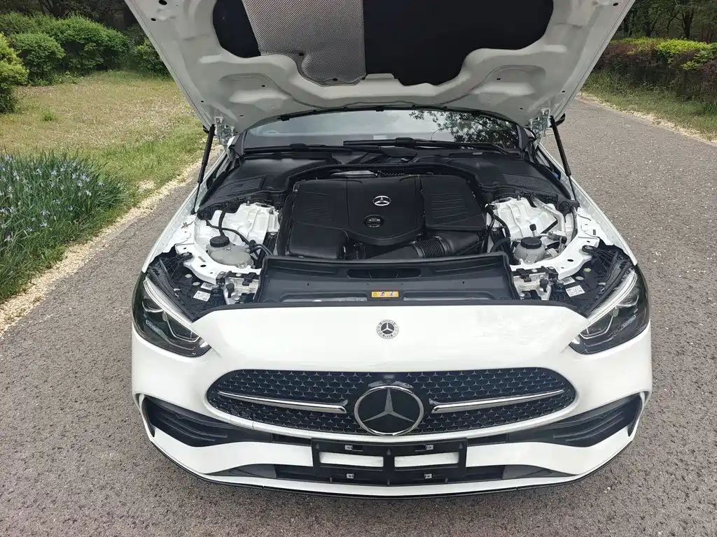 Mercedes-Benz C-Class — миниатюра 17