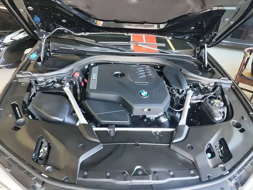 BMW 5 Series (Import) — миниатюра 20