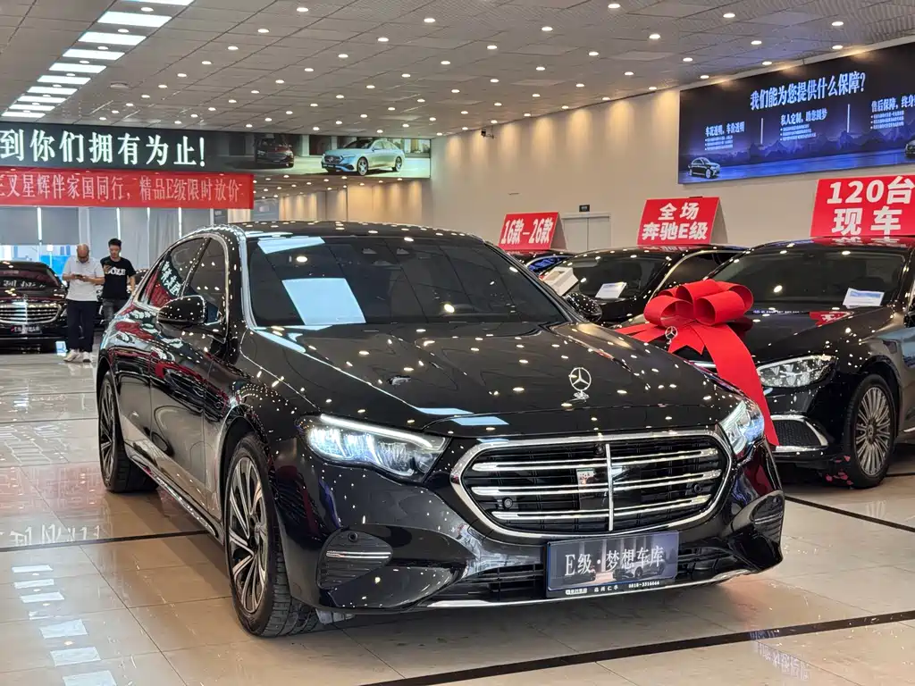 Mercedes-Benz E-Class — миниатюра 3