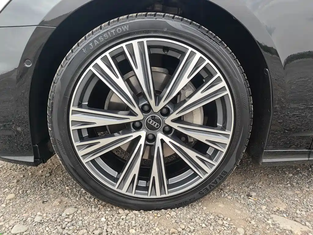 Audi A6L — миниатюра 6