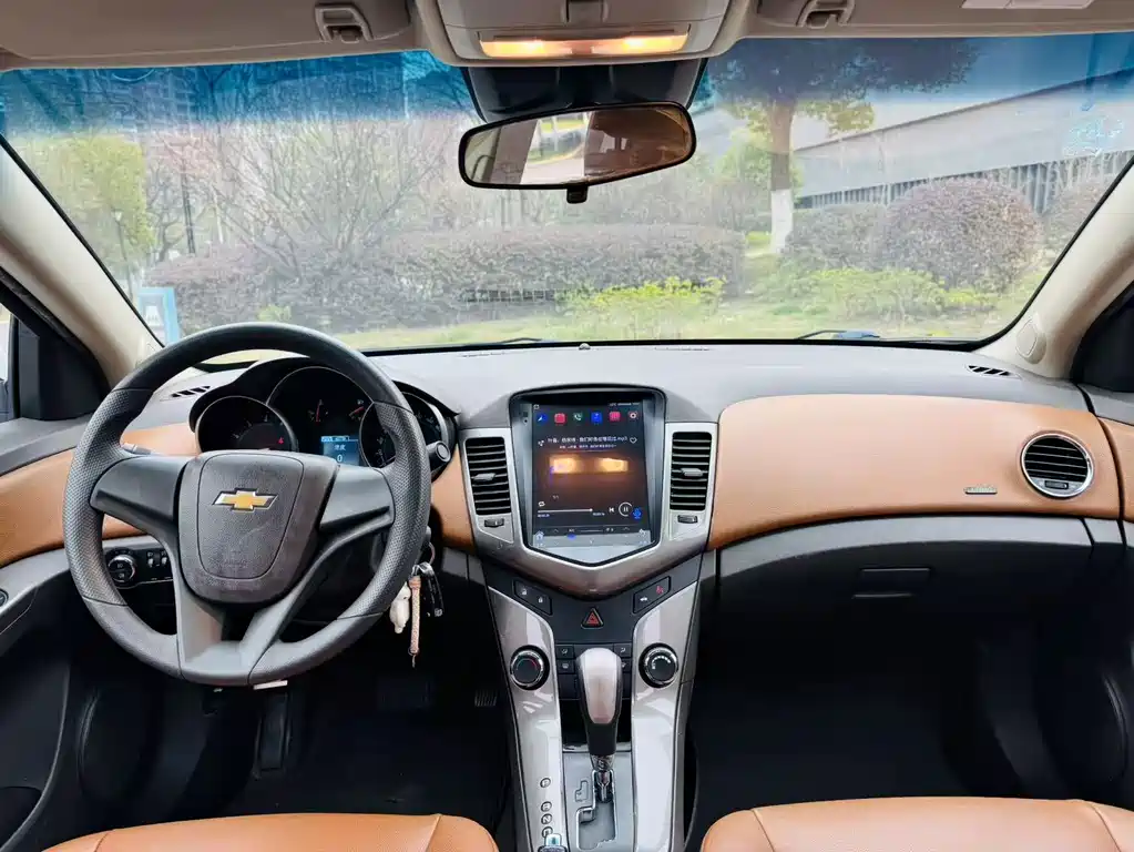 Chevrolet Cruze — миниатюра 8