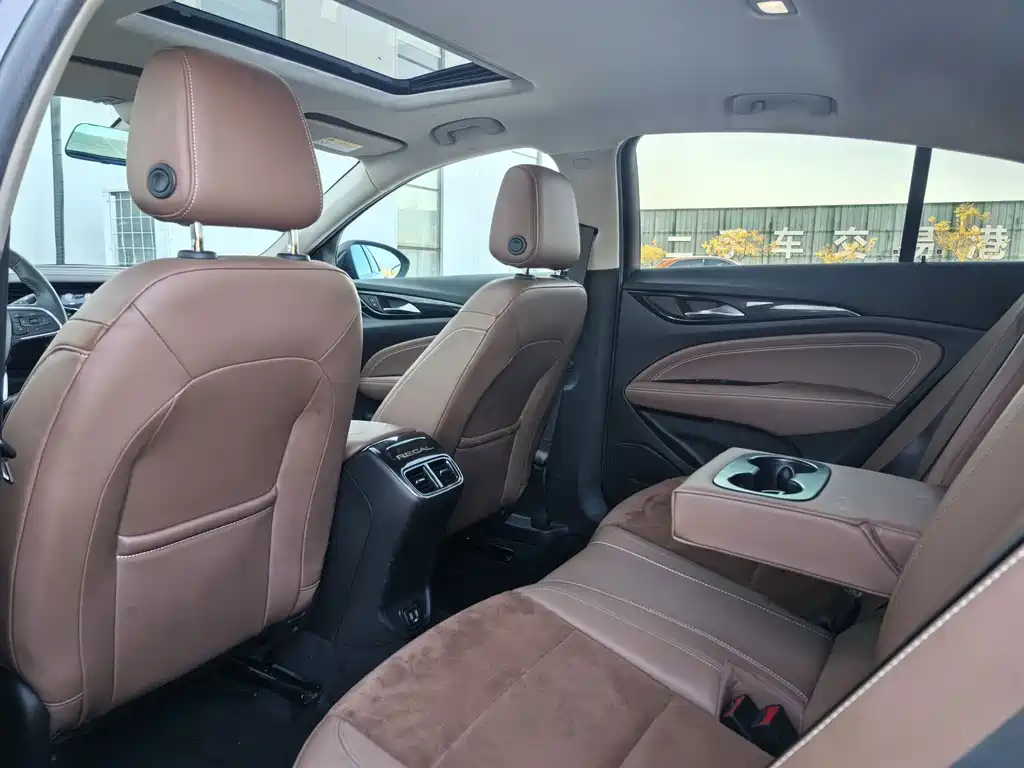 Buick Regal — миниатюра 6