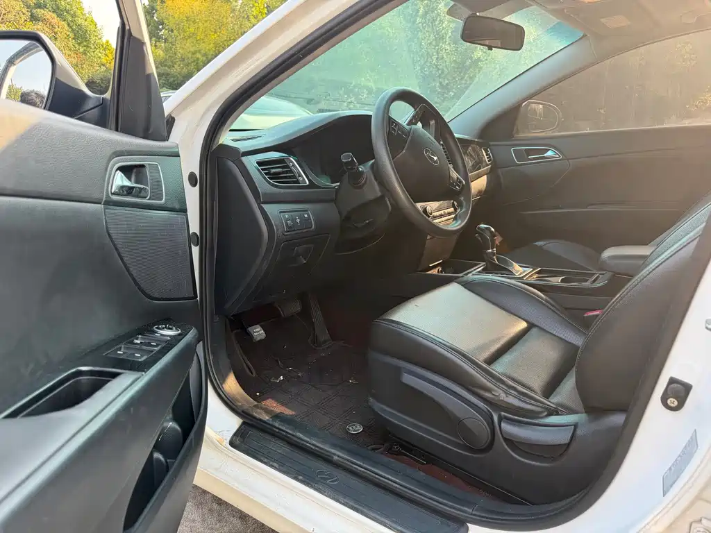Hyundai Mistra — миниатюра 4