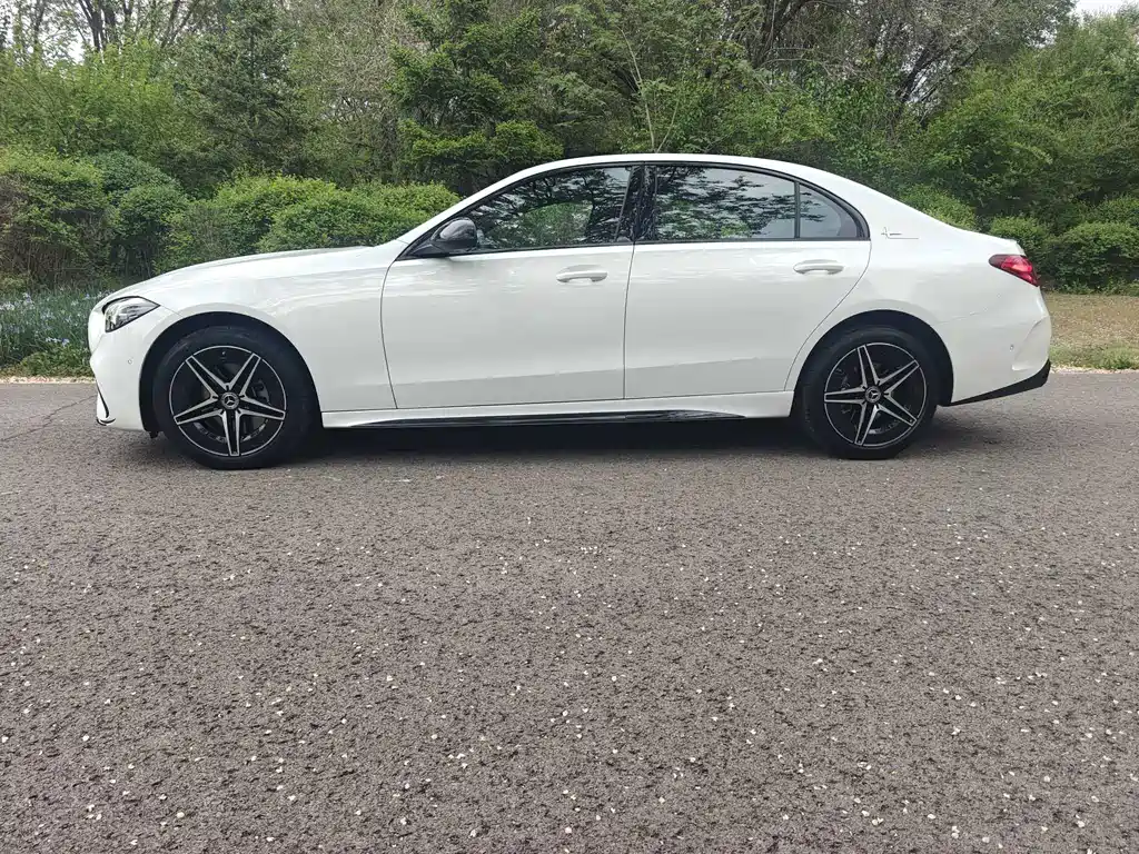 Mercedes-Benz C-Class — миниатюра 22
