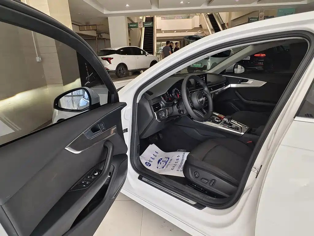 Audi A4L — миниатюра 5