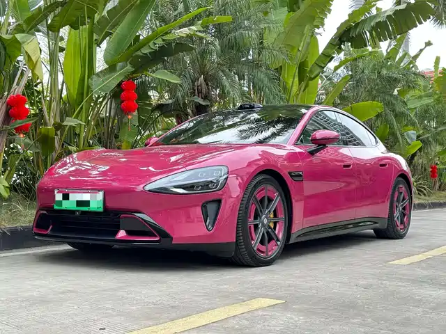 XIAOMI CAR XIAOMI SU7 2025