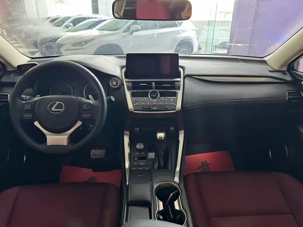 Lexus NX — миниатюра 11