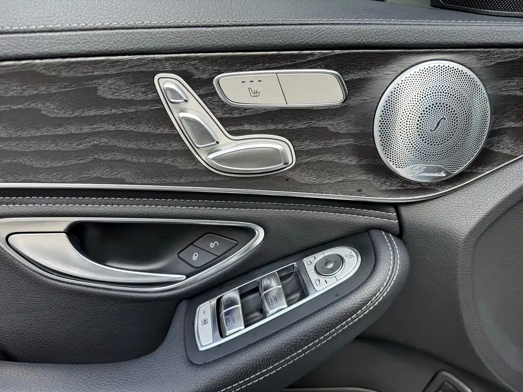 Mercedes-Benz C-Class — миниатюра 14