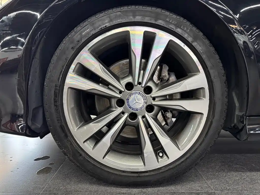 Mercedes-Benz E-Class — миниатюра 15