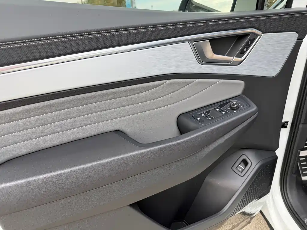 Volkswagen Talagon — миниатюра 10