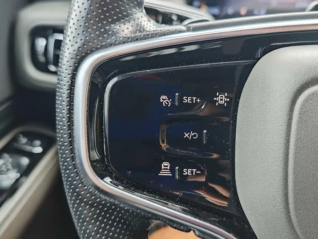 Lincoln Aviator — миниатюра 11