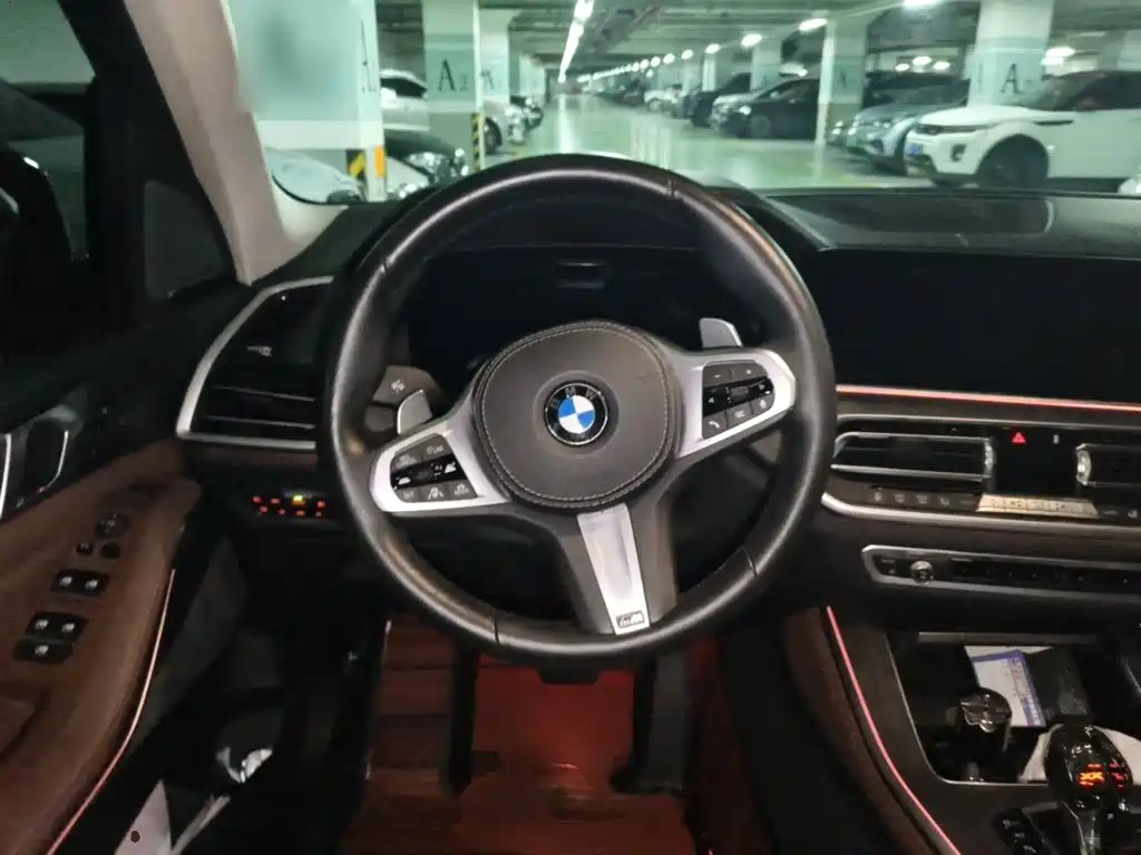 BMW X5 (Import) — миниатюра 6
