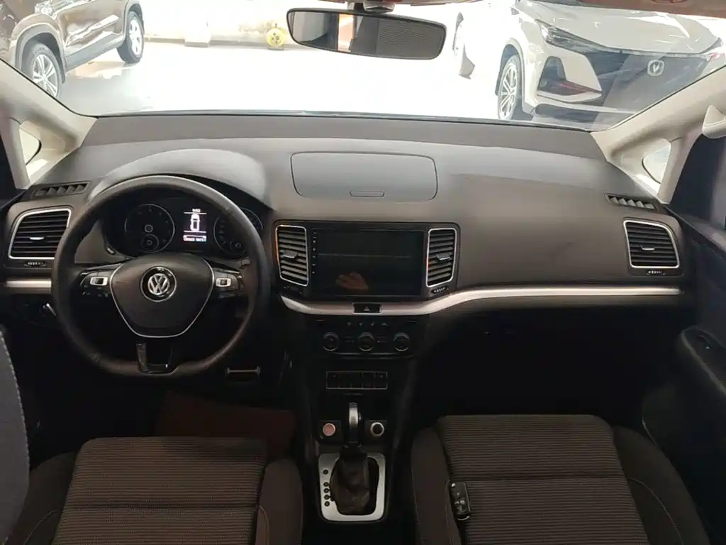 Volkswagen Sharan — миниатюра 18