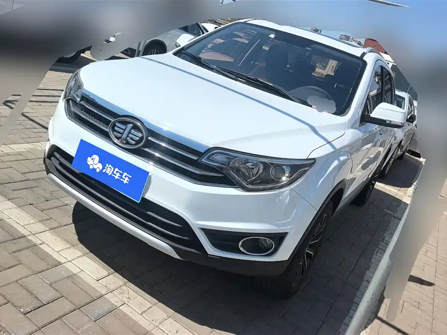 Faw Senya R7 2018