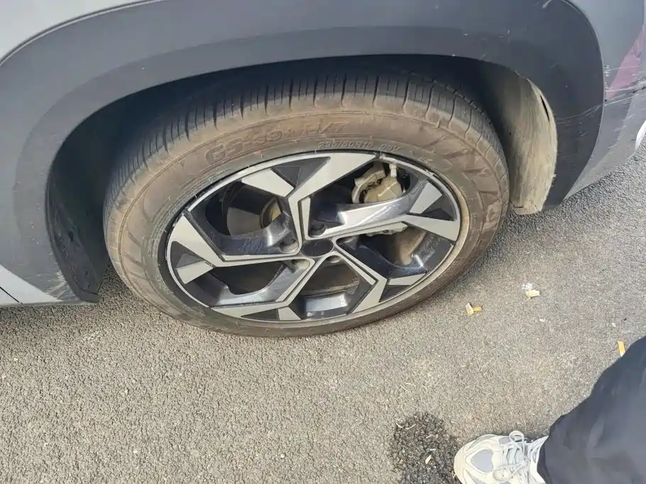 Geely Boyue L — миниатюра 6