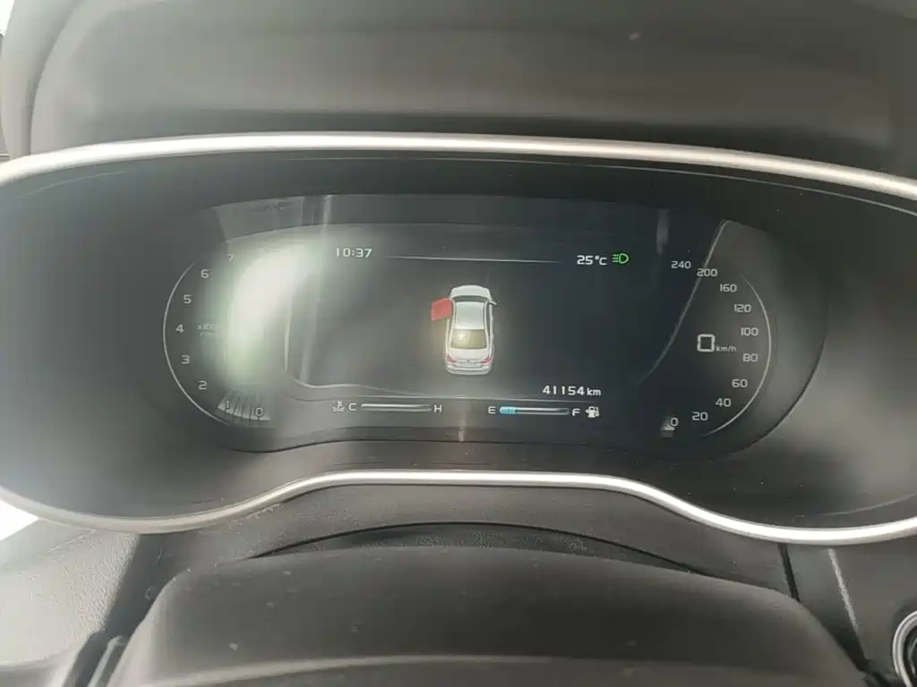 Geely Emgrand — миниатюра 12