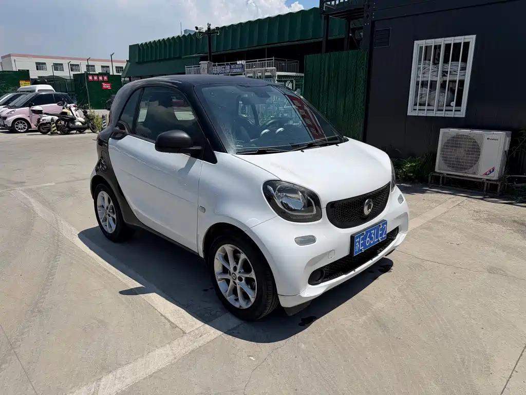smart Smart Fortwo — миниатюра 3