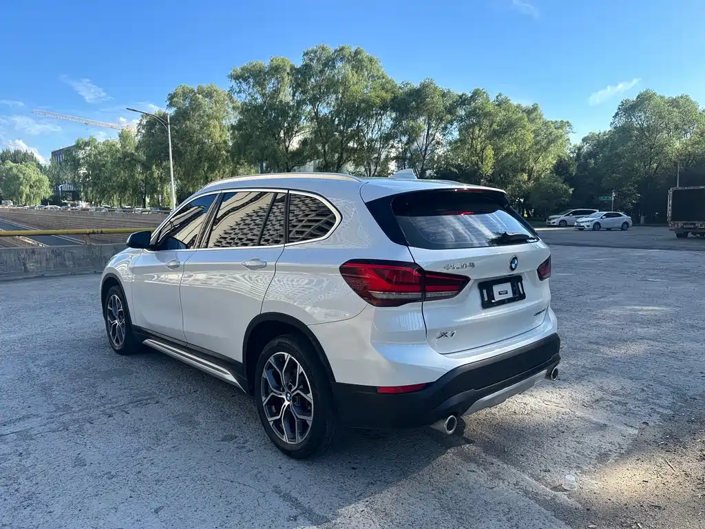 BMW X1 2022 sDrive20Li Premium