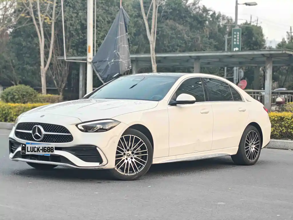 Mercedes-Benz C-Class 2021