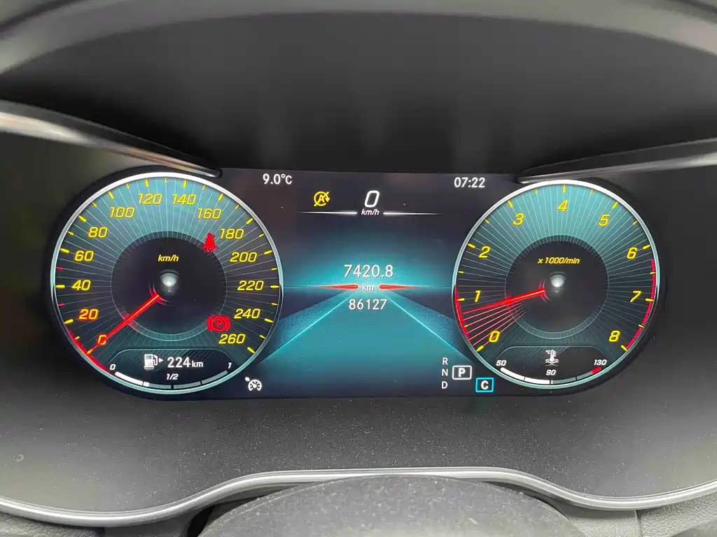 MERCEDES-BENZ C CLASS